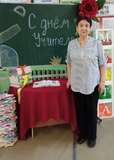 Арсеньева Нина Дмитриевна.